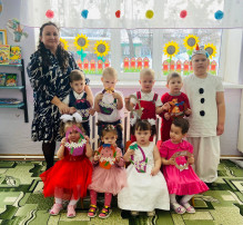 Праздник в первой младшей - 8 марта! Праздник в первой младшей - 8 марта!.