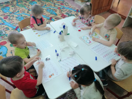 Игра "Цветные диски" Игра "Цветные диски".