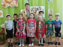 В старшей группе провели народный праздник Масленица В старшей группе провели народный праздник Масленица.
